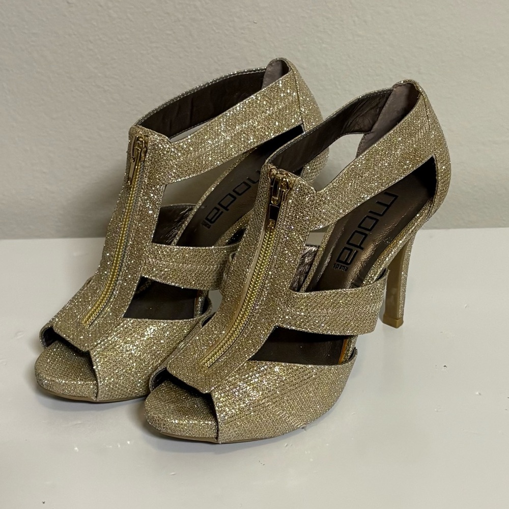 Moda Luxe Glittering Gold Heels